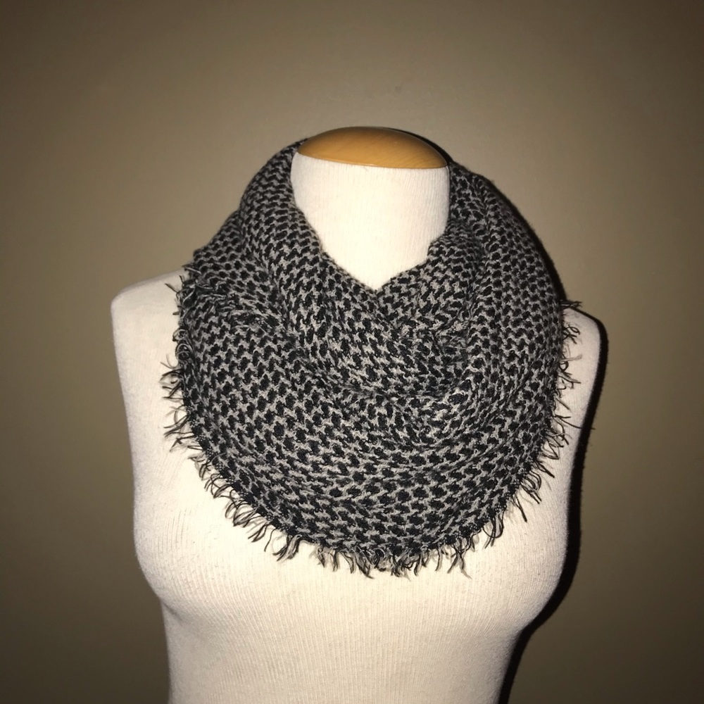 Infinity scarf - Picture 2 of 5